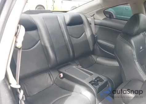 2010 Infiniti G37 Journey z USA, uszkodzony, nr VIN JN1CV6EK8AM104308